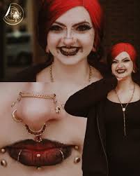 Black and grey dots make the world go round. Or at least @deadcrown_ world  📸