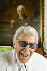 Marvin Zindler, a Houston institution for more than three decades and a pioneer of consumer reporting, died Sunday at M.D. Anderson Hospital after a fight ... - 311xInlineGallery