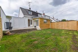 Maison Impeccablement Renovee 3 Chambres Jardin Et Garage