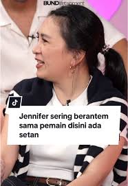 Jamule Weint Jennifer