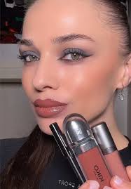 Fácil maquillaje de Halloween 2025 con Catrina