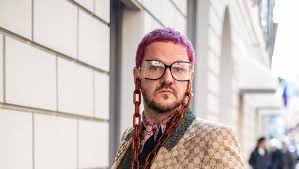 Lakatos Mark Kedvenc Targya Gucci Taska Lakatos Mark Kedvenc Targya Gucci Taska Budapest Design Week 2020