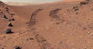 Saiz kecil mars bermaksud bahawa ia hanya mempunyai satu pertiga daripada graviti bumi. Planet Merah Ini Semua Yang Anda Perlu Tahu Tentang Marikh Iluminasi