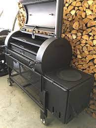 It S A Heavy Duty Traditional American Reverse Flow Smoker Cooker Plus Grill Bbq Grill Smoker Smoker Cooking Bbq Pitmasters