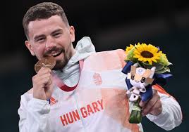 In 2021, he qualified at the world olympic qualification tournament held in paris. 5gsvirucponzcm