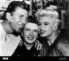 June Mansfield's Instagram, Twitter & Facebook