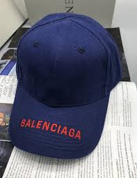 Купить брендовую кепку Balenciaga