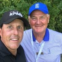 Robert Kilday's Instagram, Twitter & Facebook