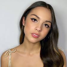 Her debut single drivers license was released on january 8, 2021 and. 81 Olivia Rodrigo Ideen Elyas Comello Topas