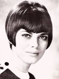 Non officiel à but de divertissements. Mireille Mathieu