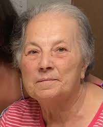 Elvira Leone's Instagram, Twitter & Facebook