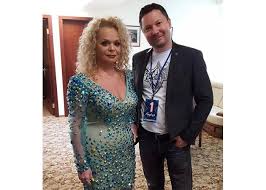 Слушать песни и музыку лариса долина онлайн. 63 Letnyaya Larisa Dolina Pokazala Otlichnuyu Figuru