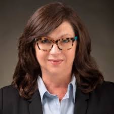 Erin Ohm's Instagram, Twitter & Facebook