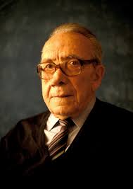 Image of M. Anthony Pierro, United States World War I veteran, wears