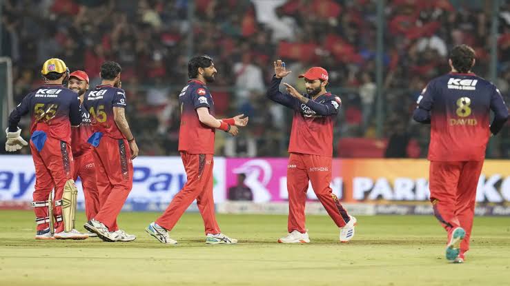 47% of India's cricket fans are booking flights for live matches — top  destinations revealed | - The Times of India