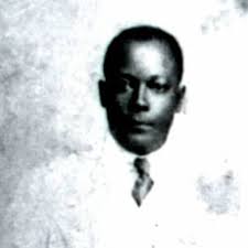 The Bread king of Lagos- Amos shackleford. Amos shackleford (1887-1954) was  born in Jamaica and relocated to Lagos in 1913 aged 26 when joined the  Nigerian Railway. Shackleford went back to Jamaica