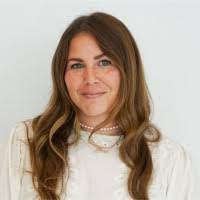 Ilana Slutsky's Instagram, Twitter & Facebook