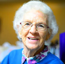 Experienced Professional Organizers and Move Managers to ease Downsizing