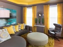 الجمع بين لون الستائر مع خلفية في الداخل 90 صور كيفية اختيار الستائر في الغرفة إلى الأثاث وورق الجدران الخفيفة وأفكار التصميم الداخلي المألوف لغرفة المعيشة