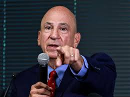 Identical triplets have a stellar time at Steelers game