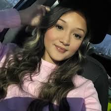 Who does prom makeup and hair in Polk County?