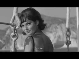 C am dm7 g7 sapore di csale, sapore di ammare, che hai sulla dm7pelle, che hai sulle g7labbra, quando esci dall'emacqua e ti vieni a sdraamiare vicino a dm7me, vicino a g7me sapore di sale, sapore di mare. Gino Paoli Sapore Di Sale Youtube