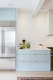 Century services the louisville and nashville metro areas for your personalized kitchen, appliances, and custom cabinetry needs. A Louisville Kentucky Home Gets A Fresh Look Aspire Light Kitchen Cabinets Borrowed Light House And Home Magazine