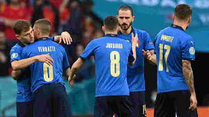Италия один раз выиграла евро (1968) и дважды играла в финале, испанцы трижды поднимали кубок. Nnj48i4lritpgm