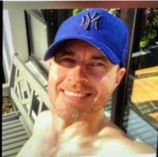 This is Steve( he alsocalls himself Dave ) from Greenisland (& London) & is  partnered in an open relationship with a nice old lady from Kent & another  from London. He's dating