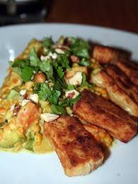 Curry De Lentilles Corail Et Petits Legumes Au Tofu Frit Curry De Lentilles Corail Curry De Lentilles Recette Curry