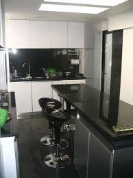 Las cocinas pequeñas ya no son un problema, queremos ganar amplitud y la mejor forma es decorar nuestra cocina americana pequeña. De 100 Fotos De Ideas Para La Cocina Americana 2021