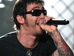 Happy birthday to Sully Erna, Godsmack vocalist, born today in 1968 🍻57🍻  Godsmack
