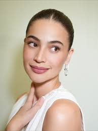 Repost @reneildave: Lucky friday kasama ang nag iisang dyosa Anne Curtis  Smith Make up/Emmanuel Concepcion Assisted by/Enrico Gabato/Reneil Esteves  Obsial Tinambunan