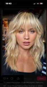 Hi, I'm looking for a mobile hairdresser that can come to my house in  Hastings. I'd like a wolf/ shag haircut something like in these photos. If  anyone could reach out that