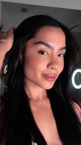 Claudia Ervin's Instagram, Twitter & Facebook