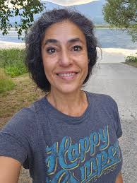 What is the ideal zone proportion for half or full marathon training?