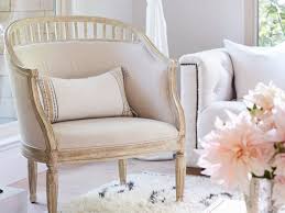 Floral living room chairs : 5 Tips For How To Pick The Perfect Accent Chair Chairish Blog