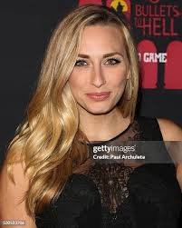 Cheryl Larose's Instagram, Twitter & Facebook