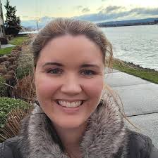 Is having 16 Facebook accounts a red flag in online dating?