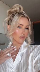 Let me reintroduce myself #bride #bridalmakeup #glam #beforeandafter #fyp  #wedding #weddingmakeup #bridalhair #weddinghairandmakeup