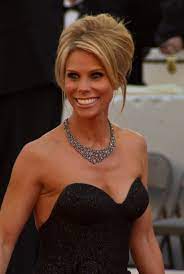 An essentially all black kitchen looks sleek, especially when paired with a white floor and white walls. Cheryl Hines Wikipedia