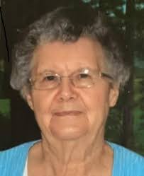 Ruth Elliott's Instagram, Twitter & Facebook