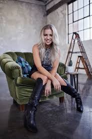Marina marx and top songs that are popular on radio stations around the world now. Marina Marx Ame Media