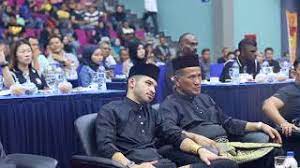 Learn how rich is he in this year and how he spends money? Yam Tengku Shariffuddin Shah Penaung Diraja Muaythai Youtube