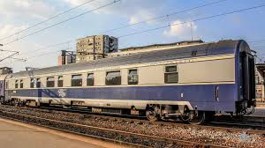 Un călător care e interesat nu doar de banala deplasare, ci și de detaliile care defineau, altădată, ideea de confort poate să trăiască o experiență de mare intensitate la bordul unui vagon din secolul trecut. Cfr CÄƒlÄƒtori Reia LicitaÈ›ia Pentru ReparaÈ›iile Planificate La Vagoanele De Dormit 70 91 Mobilitate Eu