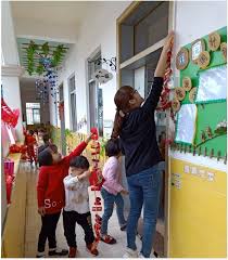 On this day couples celebrate together visiting the glamorous markets decorated with. å…ƒå®µèŠ‚æ´»åŠ¨ æ•™ä½ å¸¦å­©å­ä»¬çº¢çº¢ç«ç«é—¹å…ƒå…ƒå®µ å¹¼å¸ˆå®å…¸å®˜ç½'