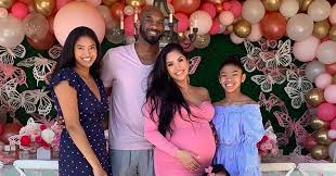 Natalia bryant ретвитнул(а) cash app. Natalia Bryant Daughter Of The Late Kobe Bryant Accepted Into Oregon