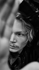 2024 war ein Hammer Jahr für Noah Kraus! Gleich für FÜNF spannende Projekte  stand er vor der Kamera. 🎬 Schule am Meer (Regie: Miguel Alexandre,  Casting: @marionhaackcasting) 🎬 Sprengstoff (Regie: Linus Liyas,