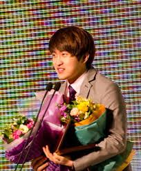 박수홍 조카 삼촌 유산 내 거 친형 횡령 알고나니 '소름'. ì´ì˜í˜¸ 1992ë…„ ìœ„í‚¤ë°±ê³¼ ìš°ë¦¬ ëª¨ë'ì˜ ë°±ê³¼ì‚¬ì „