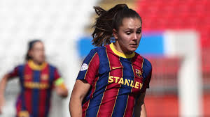 Martens auswahl bei asos, plus kostenlose lieferung nach deutschland! Meet Netherlands Football Star Lieke Martens